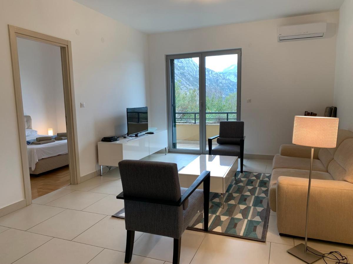 Lavender Bay Apartment B23 Котор Екстер'єр фото