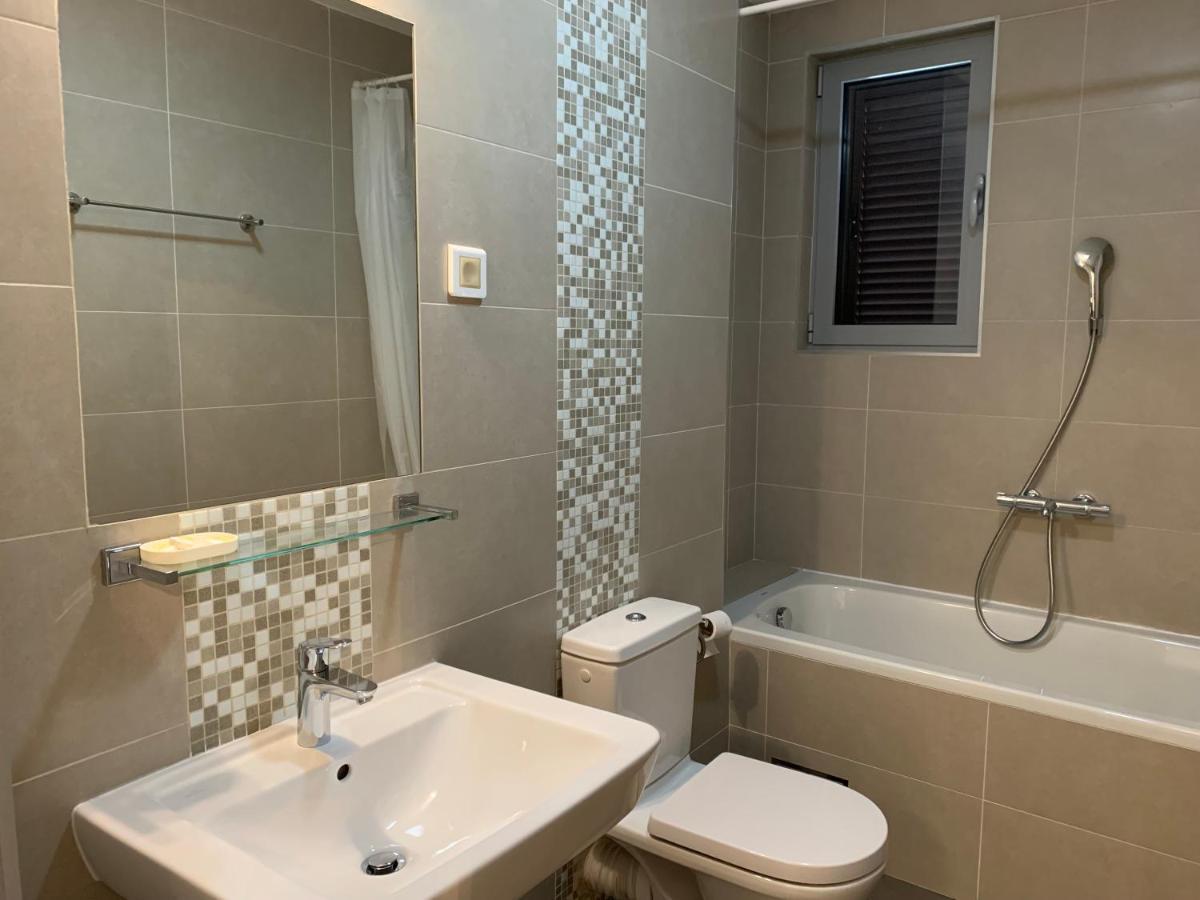 Lavender Bay Apartment B23 Котор Екстер'єр фото