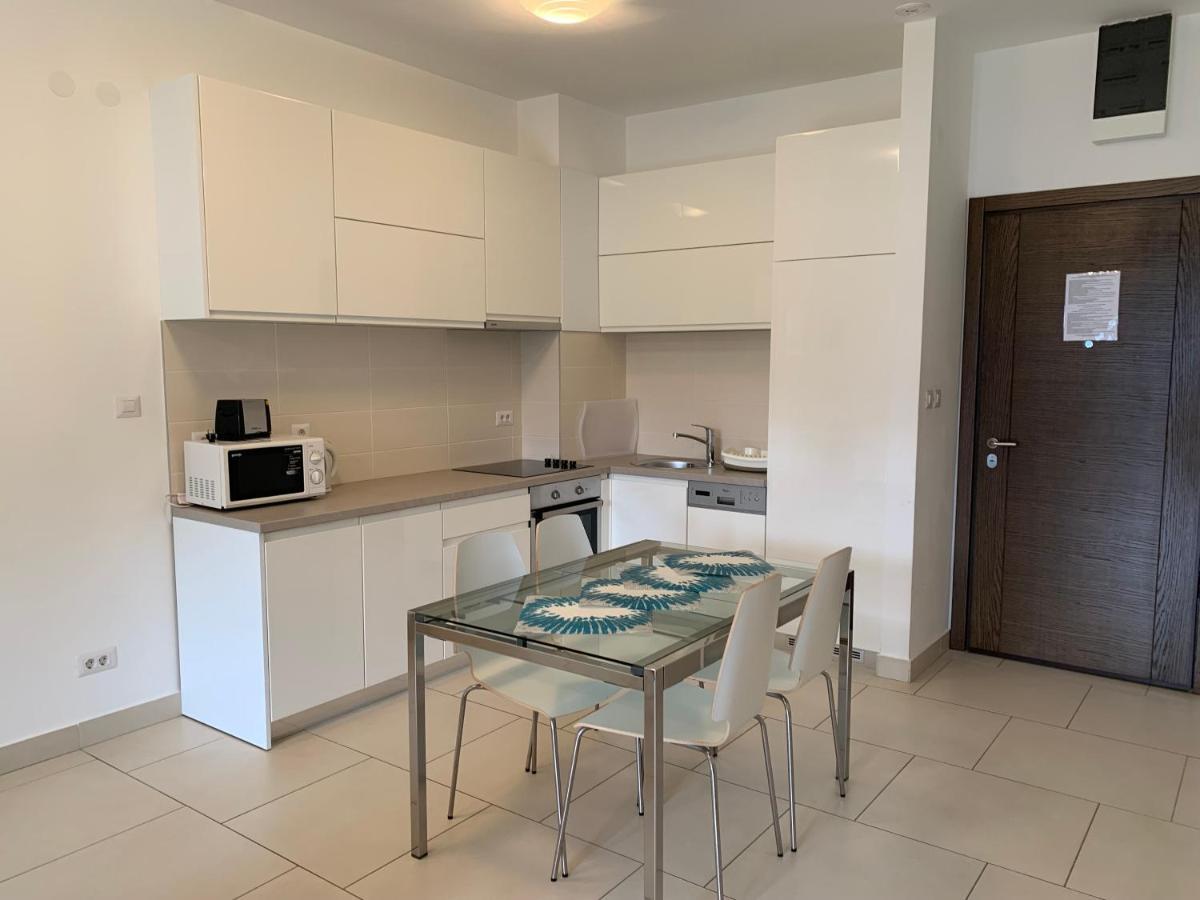 Lavender Bay Apartment B23 Котор Екстер'єр фото